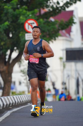 Race photo from Isoplus Run 2024 Surabaya