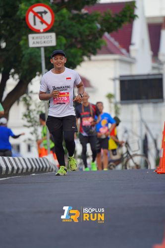 Race photo from Isoplus Run 2024 Surabaya