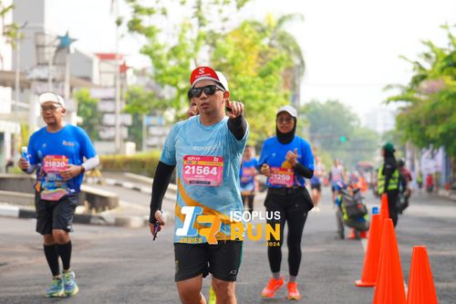 Race photo from Isoplus Run 2024 Surabaya