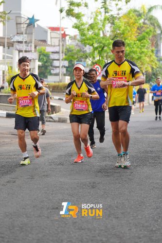 Race photo from Isoplus Run 2024 Surabaya