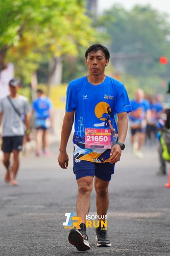 Race photo from Isoplus Run 2024 Surabaya
