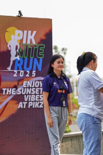 Race photo from PIK NITE RUN VIBES