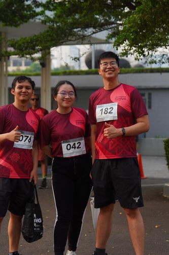 Race photo from Assurance Fun Run 2024