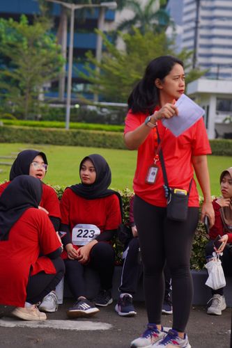 Race photo from Assurance Fun Run 2024