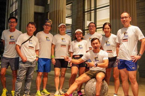 Race photo from PIK NITE RUN VIBES