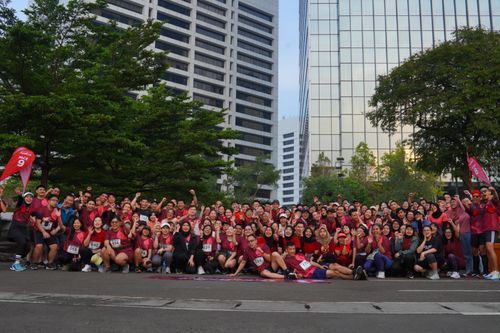 Race photo from Assurance Fun Run 2024