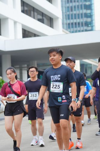 Race photo from Assurance Fun Run 2024