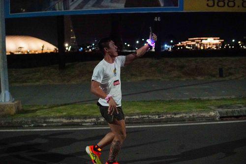 Race photo from PIK NITE RUN VIBES