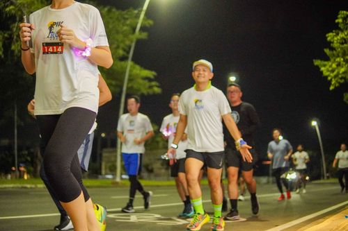 Race photo from PIK NITE RUN VIBES