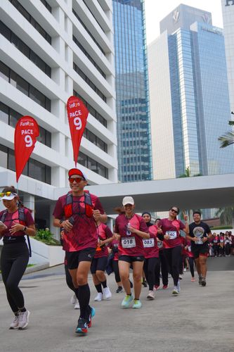 Race photo from Assurance Fun Run 2024