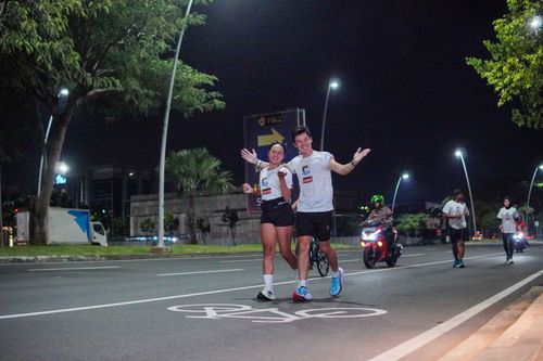Race photo from PIK NITE RUN VIBES