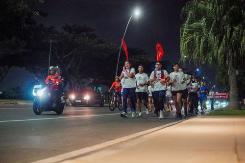 Race photo from PIK NITE RUN VIBES