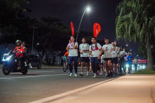 Race photo from PIK NITE RUN VIBES