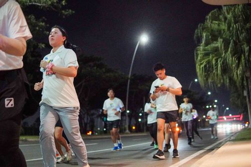Race photo from PIK NITE RUN VIBES