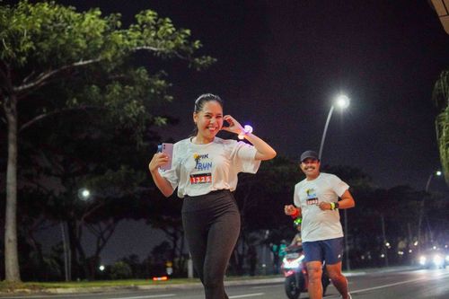 Race photo from PIK NITE RUN VIBES