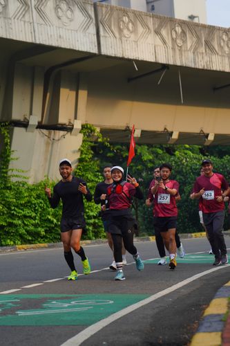 Race photo from Assurance Fun Run 2024