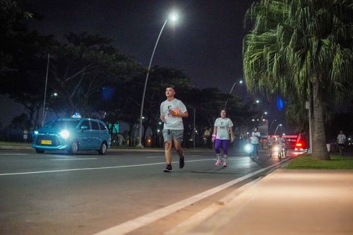Race photo from PIK NITE RUN VIBES