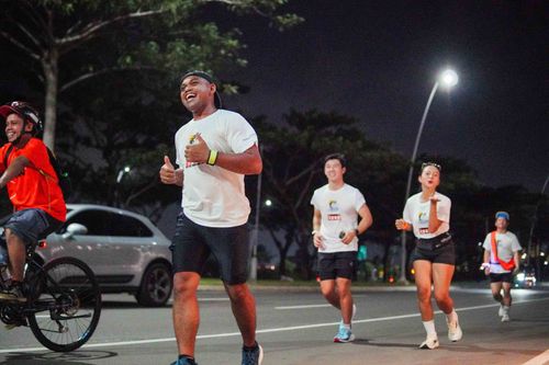 Race photo from PIK NITE RUN VIBES