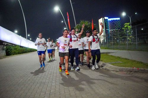 Race photo from PIK NITE RUN VIBES