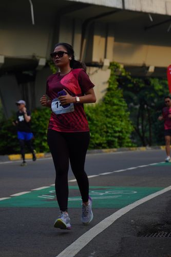 Race photo from Assurance Fun Run 2024