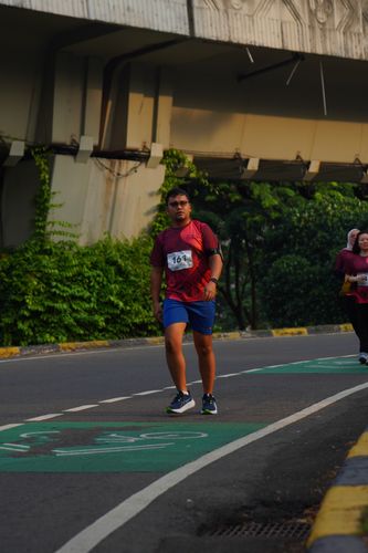 Race photo from Assurance Fun Run 2024