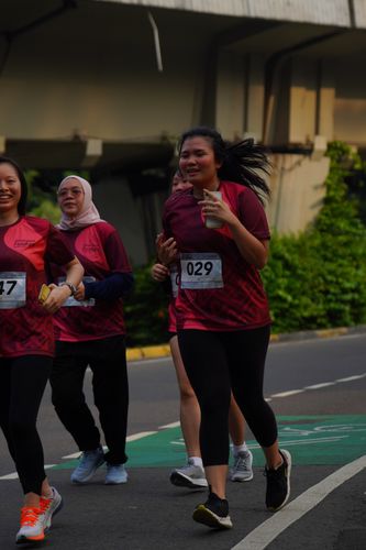 Race photo from Assurance Fun Run 2024