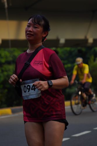 Race photo from Assurance Fun Run 2024