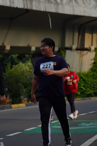 Race photo from Assurance Fun Run 2024
