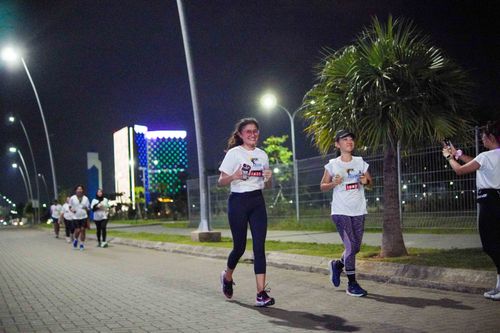 Race photo from PIK NITE RUN VIBES