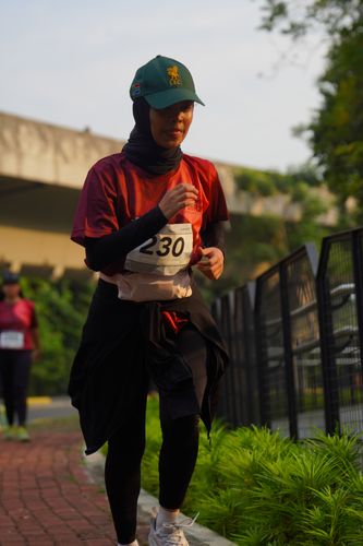 Race photo from Assurance Fun Run 2024