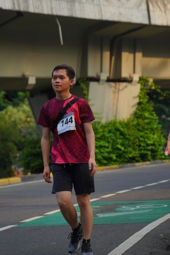 Race photo from Assurance Fun Run 2024