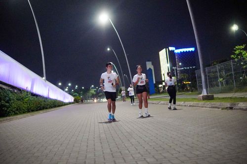 Race photo from PIK NITE RUN VIBES