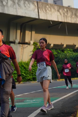 Race photo from Assurance Fun Run 2024
