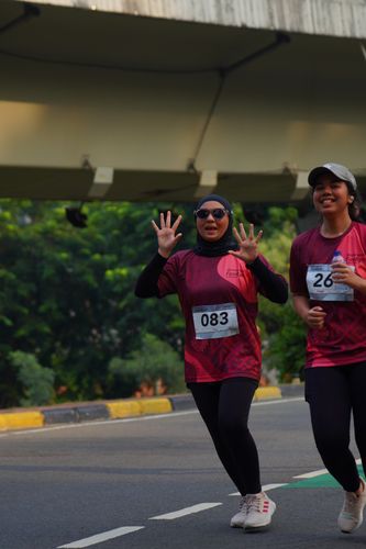 Race photo from Assurance Fun Run 2024