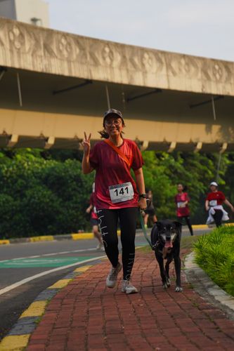 Race photo from Assurance Fun Run 2024