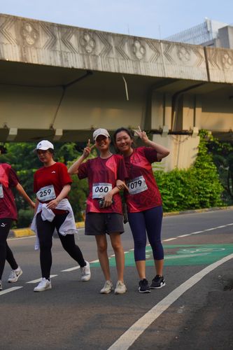Race photo from Assurance Fun Run 2024