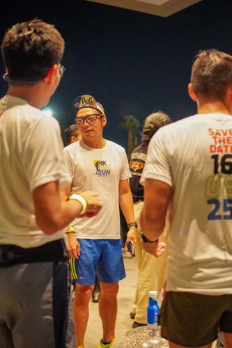 Race photo from PIK NITE RUN VIBES