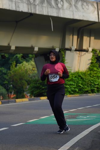 Race photo from Assurance Fun Run 2024
