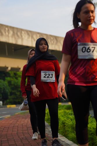 Race photo from Assurance Fun Run 2024