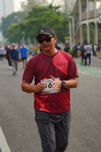 Race photo from Assurance Fun Run 2024