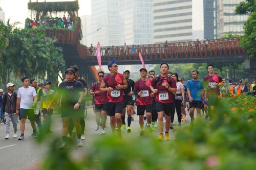 Race photo from Assurance Fun Run 2024