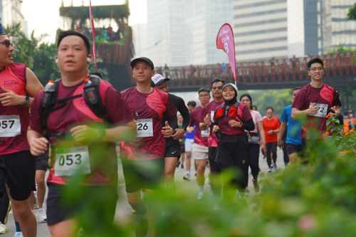 Race photo from Assurance Fun Run 2024