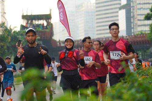 Race photo from Assurance Fun Run 2024