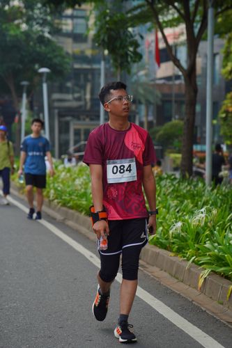 Race photo from Assurance Fun Run 2024