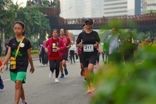 Race photo from Assurance Fun Run 2024