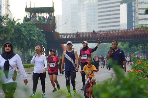 Race photo from Assurance Fun Run 2024
