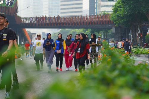 Race photo from Assurance Fun Run 2024