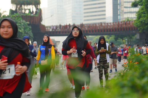 Race photo from Assurance Fun Run 2024