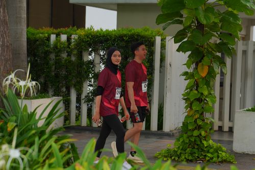 Race photo from Assurance Fun Run 2024