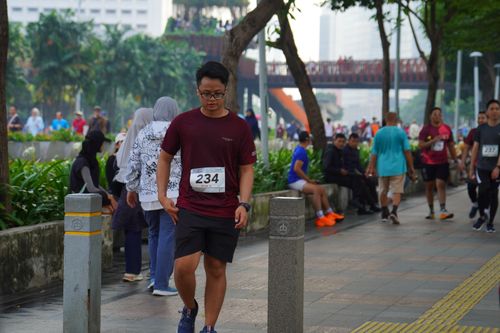 Race photo from Assurance Fun Run 2024